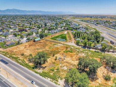 2679 W Antelope Dr, Syracuse, UT 84075 - photo 2