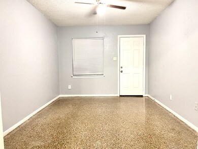 4515 Oxford St unit 7, Houston, TX 77022 - photo 7