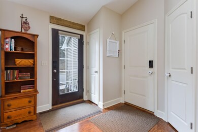 005-Foyer-5518600-medium
