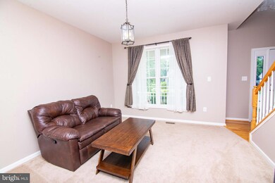 10201 Stagecoach Dr, Hagerstown, MD 21740 - photo 6