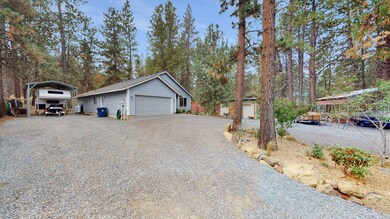 19393 Piute Cir, Bend, OR 97702 - photo 3