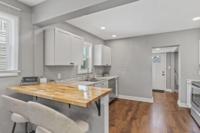 1110 E Market St, Johnson City, TN 37601 - photo 5