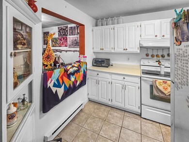 1295 Hartford Ave unit 6, White River Junction, VT 05001 - photo 5