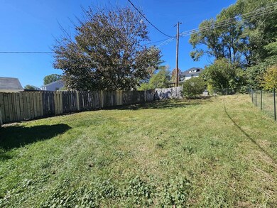 1022 W Cumberland Rd, Bluefield, WV 24701 - photo 6