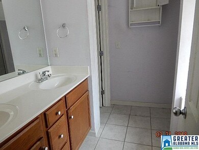 1004 Kerry Dr, Calera, AL 35040 - photo 4