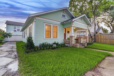 409 Tabor St, Houston, TX 77009 - photo 3