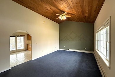 8 Cessna Place, Rutland, VT 05701 - photo 3