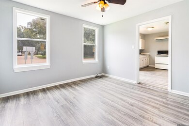 4364 Gurney St, Baton Rouge, LA 70805 - photo 6