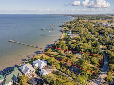 1021&1019 Kipp Ave, Kemah, TX 77565 - photo 2