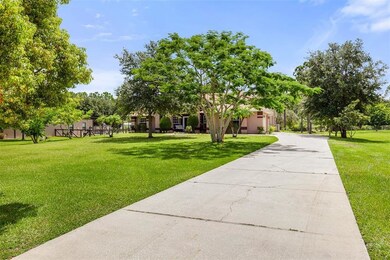 1985 Running Horse Trail, Saint Cloud, FL 34771 - photo 2