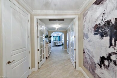 Private foyer entry off elevator
