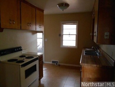 334 3rd Ave NE, Glenwood, MN 56334 - photo 4