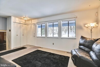 9478 Cameldriver Ct, Columbia, MD 21045 - photo 4