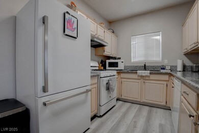 5650 E Sahara Ave unit 1044, Las Vegas, NV 89142 - photo 5