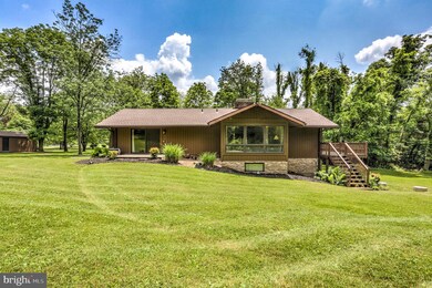 1542 W Leesport Rd, Leesport, PA 19533 - photo 2