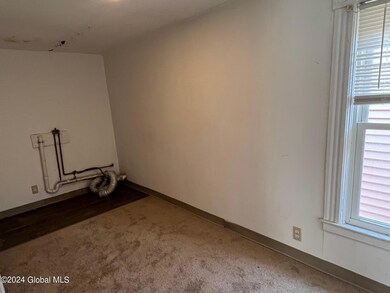 330 Mohawk Ave, Schenectady, NY 12302 - photo 5