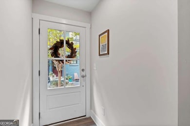 1054 Crest Cir SE, Atlanta, GA 30312 - photo 7