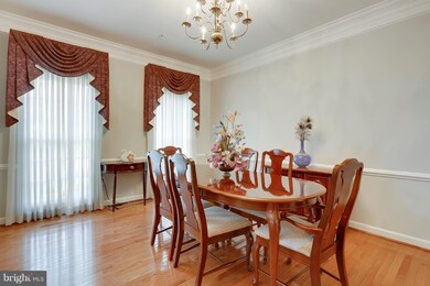 12102 Castle Pines Dr, Beltsville, MD 20705 - photo 3