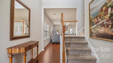 1025 Mountain Laurel Ct, Matthews, NC 28104 - photo 4