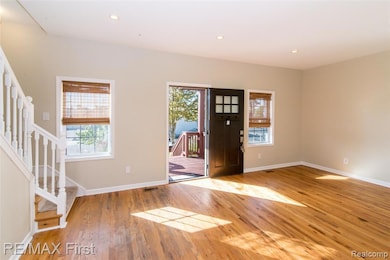 1320 Hartrick Ave, Royal Oak, MI 48067 - photo 3