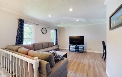 9912-Janet-Lee-Ct-20210616-005