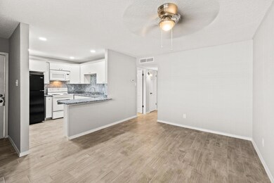 6400 Edgemere Blvd unit 11, El Paso, TX 79925 - photo 4