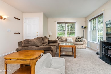 1143 Clute Crest Dr, Niskayuna, NY 12309 - photo 5