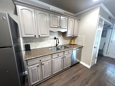 5208 Kisor Dr, the Colony, TX 75056 - photo 6