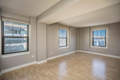 400 Walnut St_06