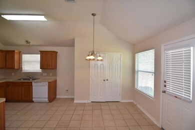 11831 Belle Ct, Pinehurst, TX 77362 - photo 5