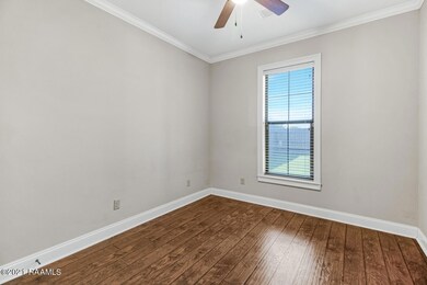 201 Brooks Passage Way-2