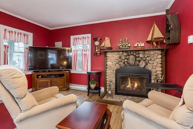 005-Living_Room-5611218-large