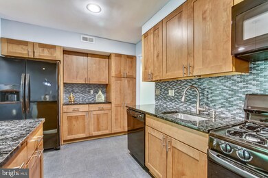 1663 Parkcrest Cir unit 100, Reston, VA 20190 - photo 7