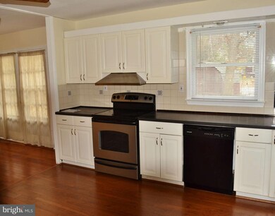 3310 Castleleigh Rd, Beltsville, MD 20705 - photo 6