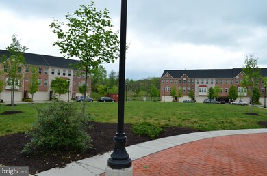 910 Hall Station Dr unit 201, Bowie, MD 20721 - photo 4