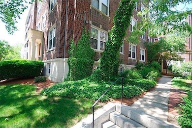 333 Harvard St unit 8, Cambridge, MA 02139 - photo 3