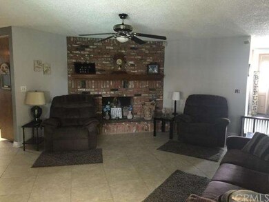 Large Family Room w/ Wood Burning Fireplace