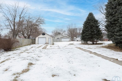 908 4th St, Onawa, IA 51040 - photo 2