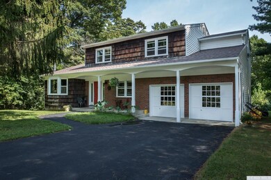 22 Cedar Dr, Rhinebeck, NY 12572 - photo 2