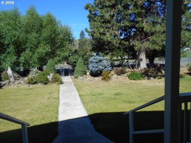 467 NW Johnson Ave, Prairie City, OR 97869 - photo 4