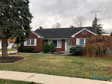 517 W College Ave, Woodville, OH 43469 - photo 3