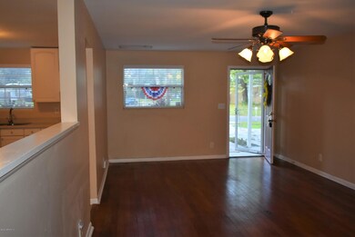 2237 Bills Dr, Jacksonville, FL 32210 - photo 3