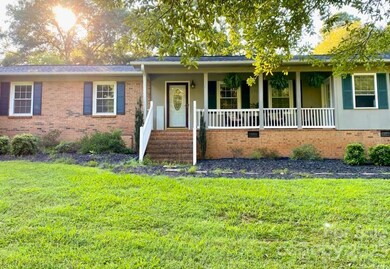 377 Rainbow Cir, Clover, SC 29710 - photo 2