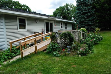 5424 Easthill Ct NE, Comstock Park, MI 49321 - photo 2