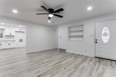 740 Ruth Ln, Hurst, TX 76053 - photo 4