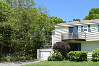 8 Surrey Ln, Buzzards Bay, MA 02532 - photo 3