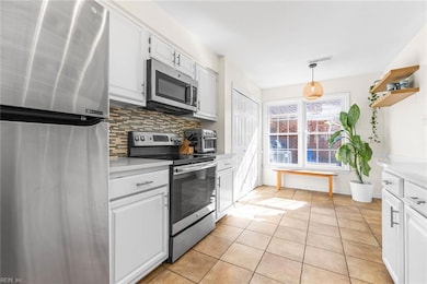 1069 Colonial Meadows Way, Virginia Beach, VA 23454 - photo 7