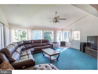 59 Woodlawn Ave, Broomall, PA 19008 - photo 7