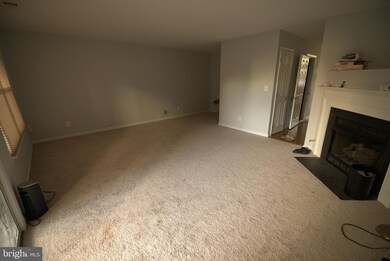 2509 James Madison Cir, Herndon, VA 20171 - photo 2