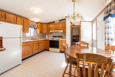 69 Fowle Hill Road, Wiscasset